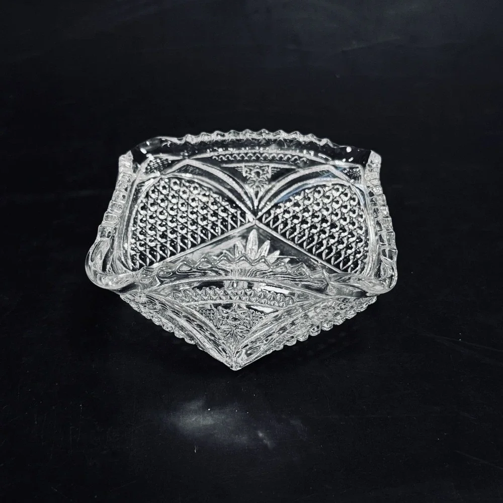 Vintage Mid Century Starburst‎ Clear Crystal Glass Ashtray Vanity Trinket Dish